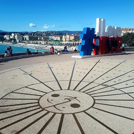 Le 9bis Guisol * Nizza